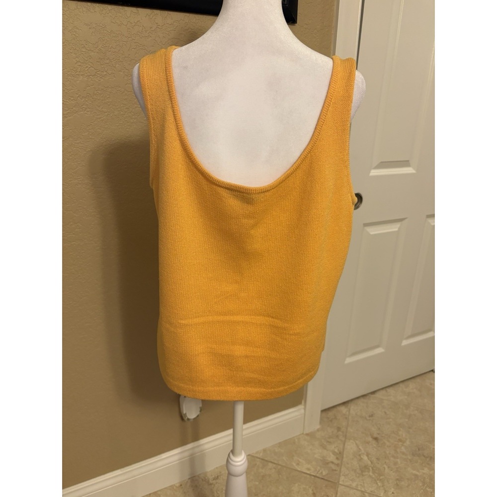 St. John Yellow Shell, Tank Large, Wool Blend Classic - Picture 3 of 7